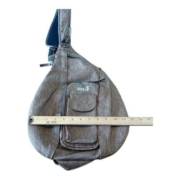 SEEU Waterproof Sling bag Men Women, Chest Backpacks for Multipurpose Daypack - Picture 9 of 12